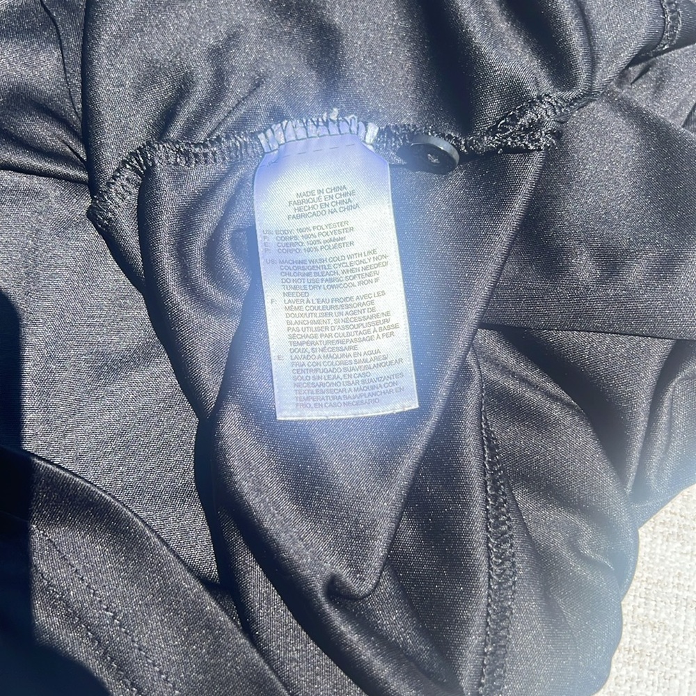 Men’s Golf Reebok Black Performance Polo‎ with Sporty Stripes - Picture 7 of 8